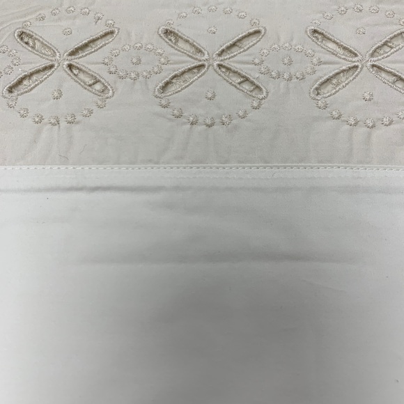 Beekman 1802 Stillwater King Plillowcases Cream S2 -NEW - Picture 3 of 5